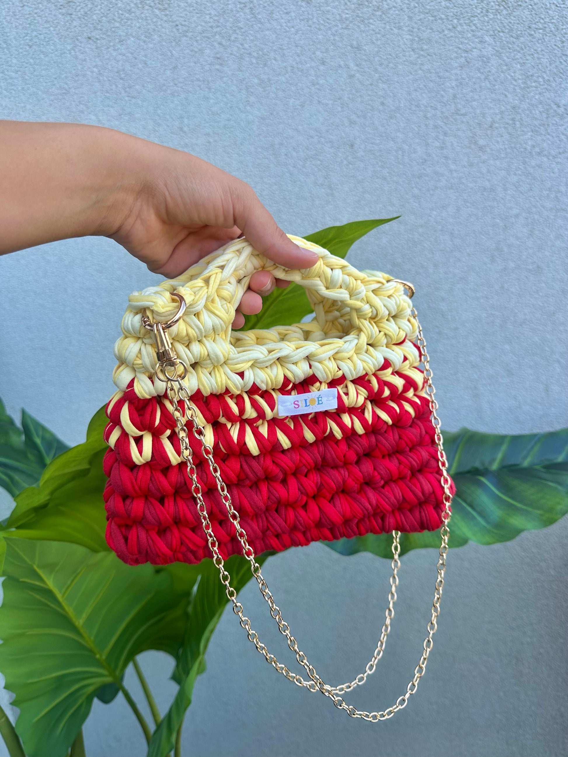 Gaïa rouge et jaune