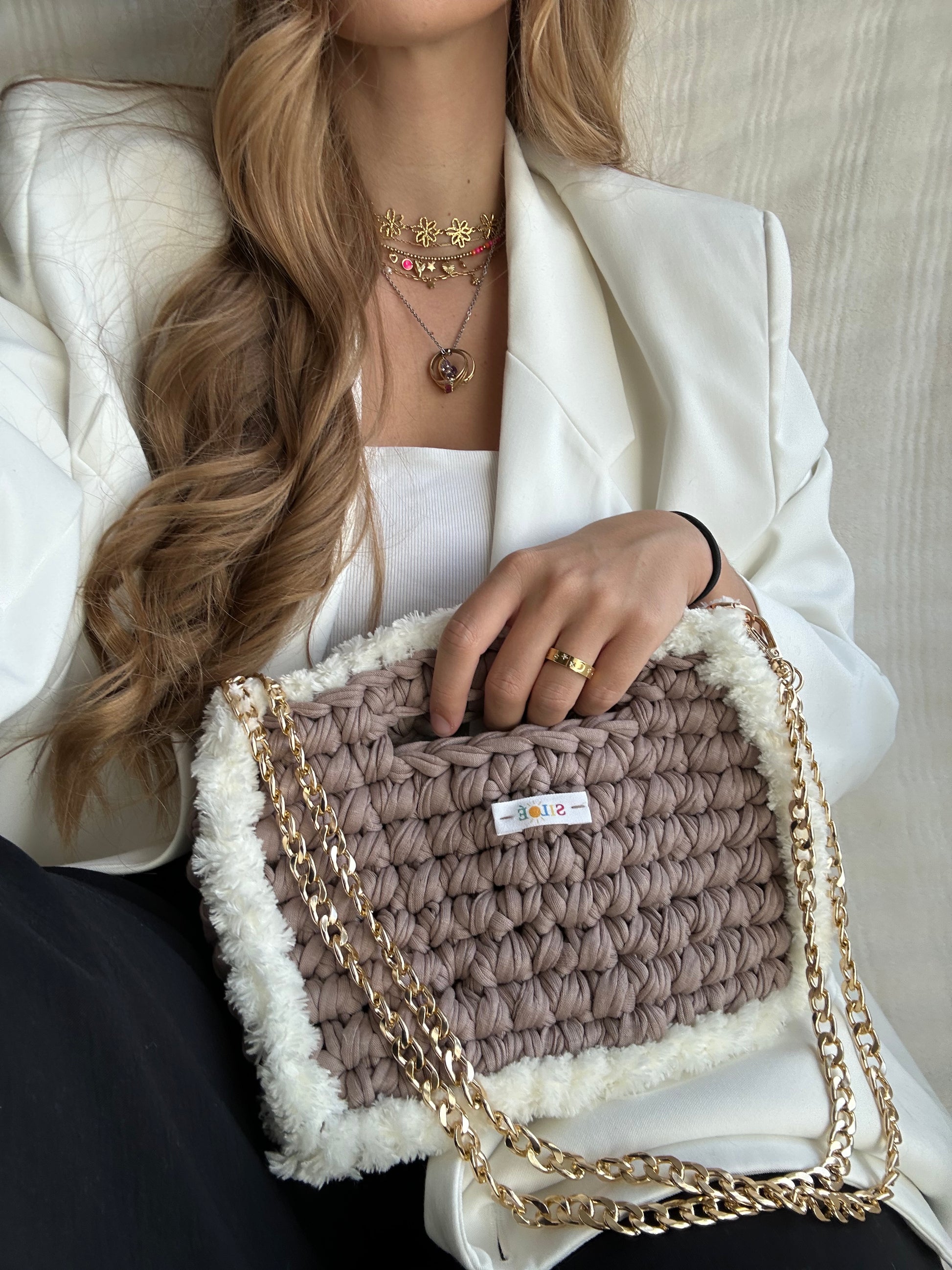 Le Gaïa beige foncé doux