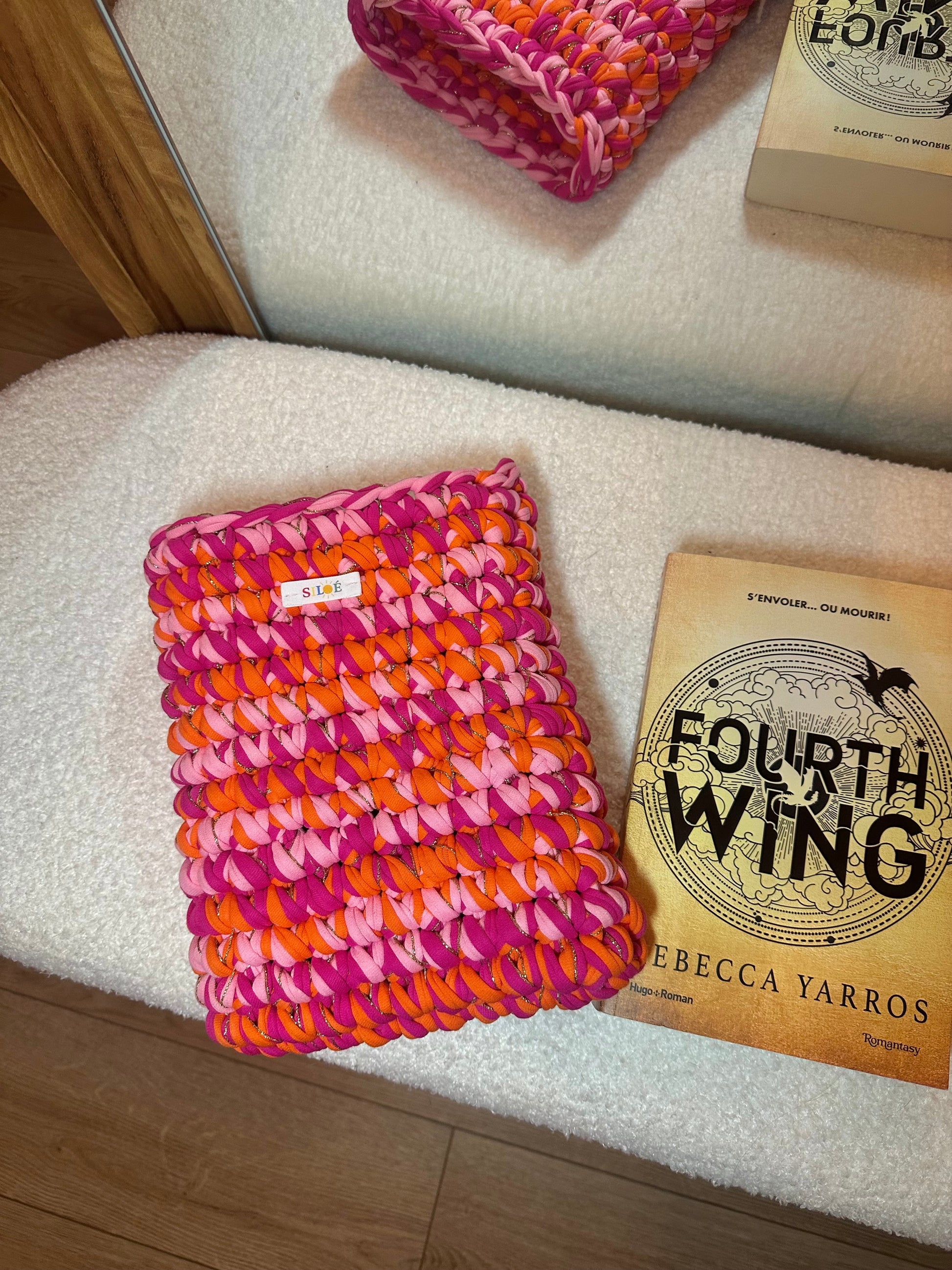 Pochette livre broché orange fushia rose clair et doré